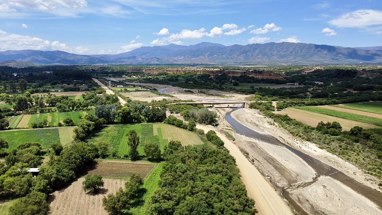 Cultivos junto al río Guadalquivir, al este de San Lorenzo